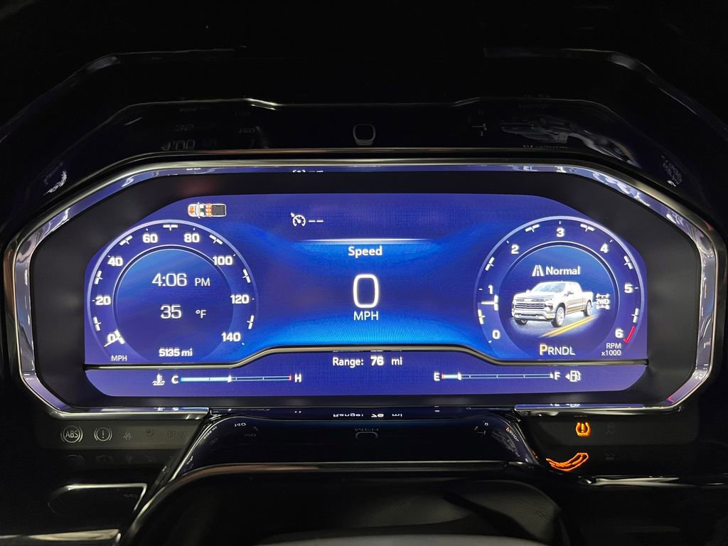 Used 2025 Chevrolet Silverado 1500 LT image 12