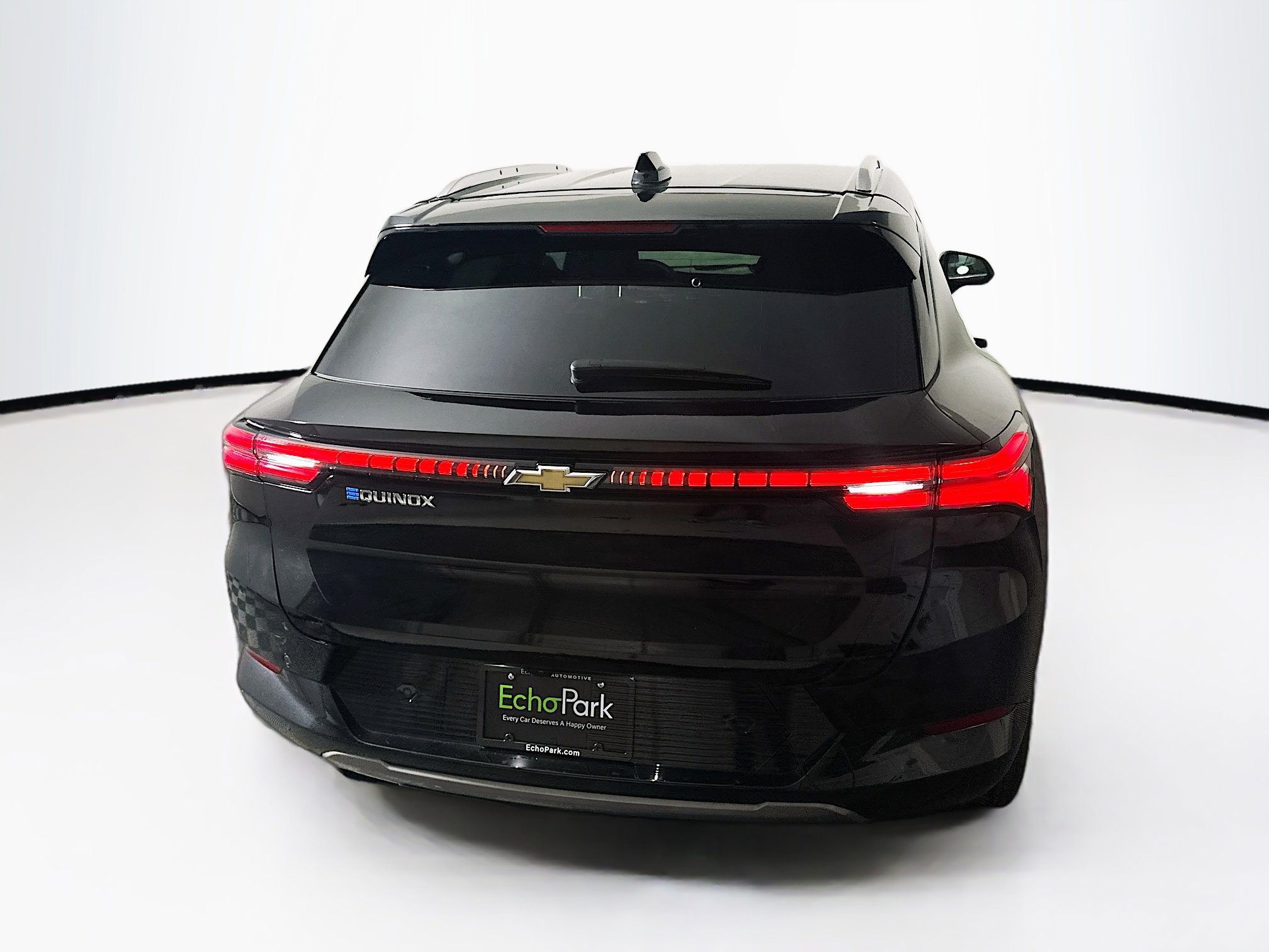 Used 2025 Chevrolet Equinox EV LT w/ Convenience Package image 7