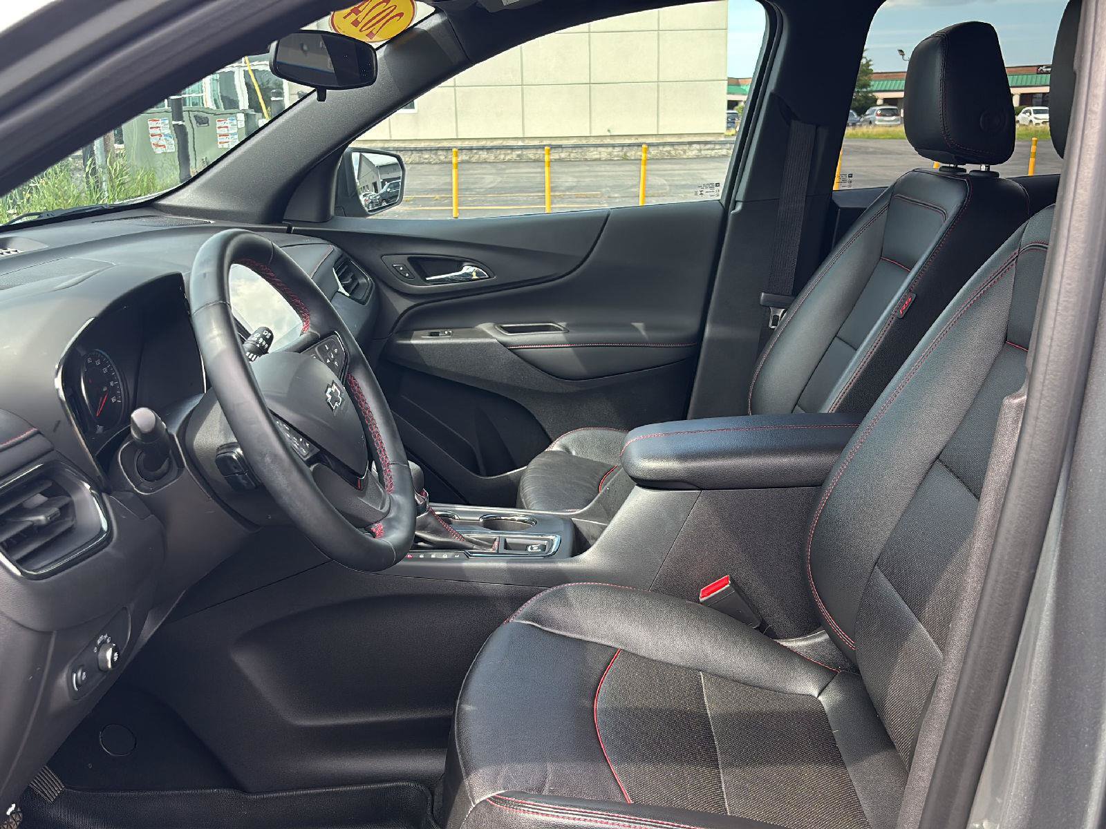 Used 2024 Chevrolet Equinox RS w/ RS Leather Package AWD/4WD image 31