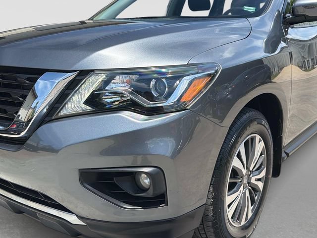 Used 2020 Nissan Pathfinder SV AWD/4WD image 12