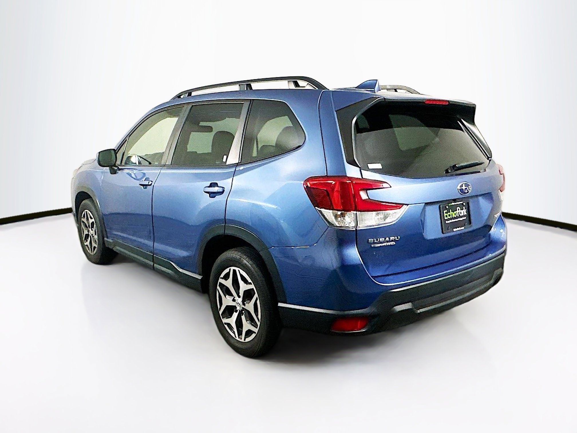 Used 2022 Subaru Forester Premium AWD/4WD image 5