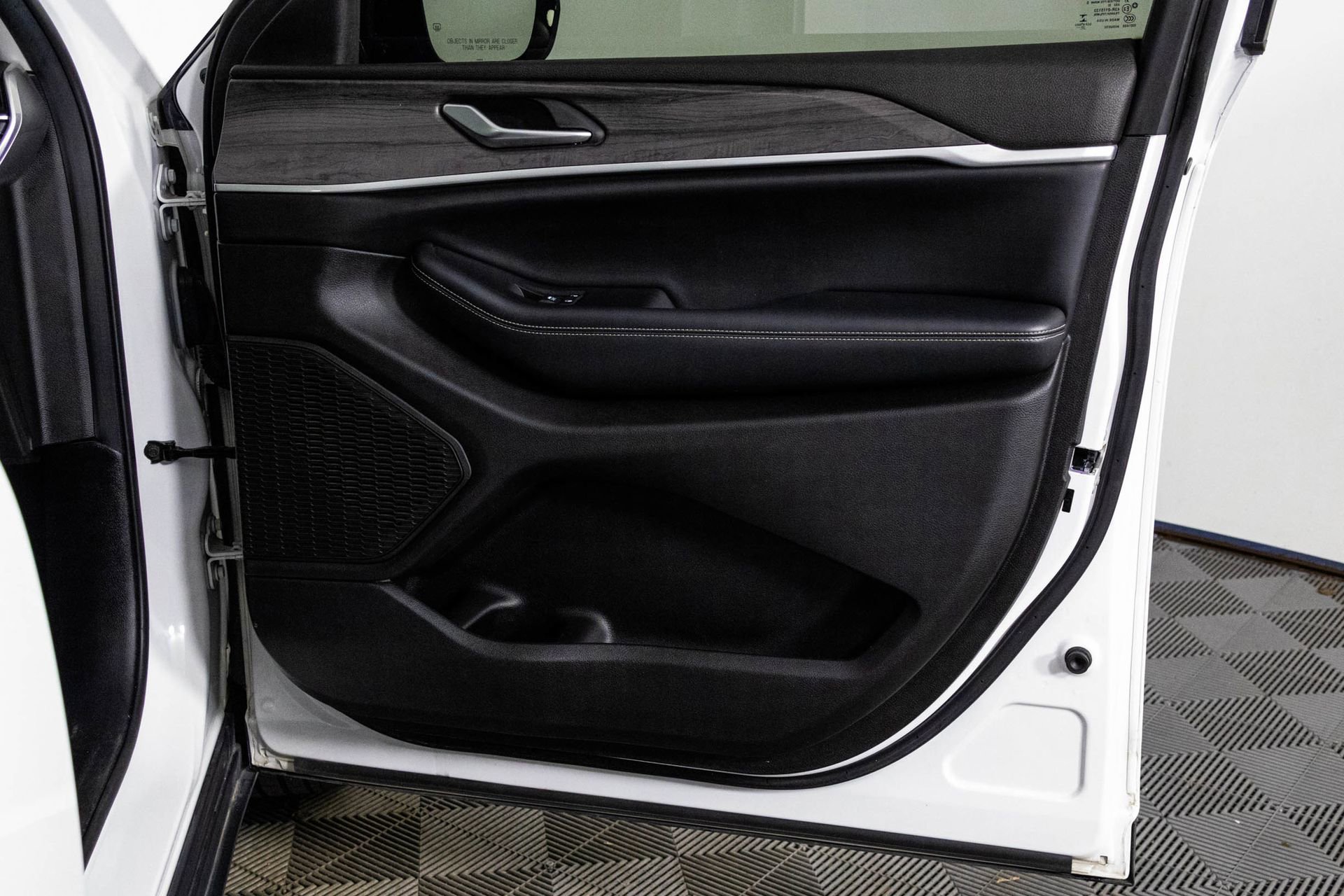 Used 2023 Jeep Grand Cherokee Limited w/ Trailer Tow Prep Group (B) image 42