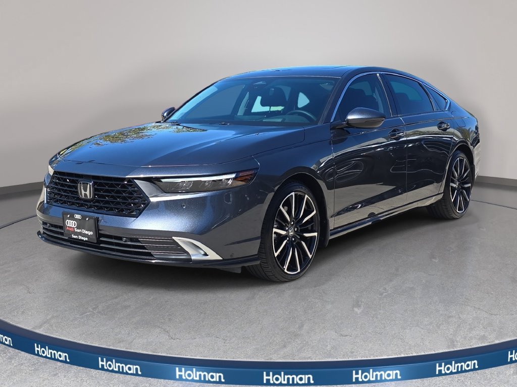 Used 2025 Honda Accord Touring image 1