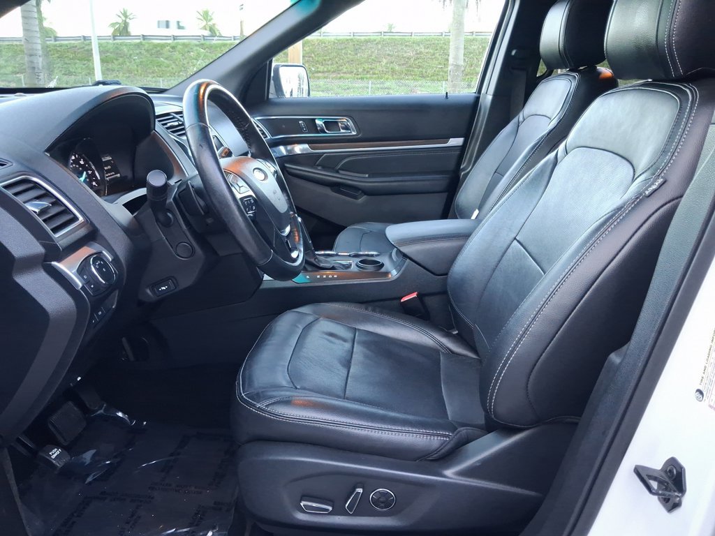 Used 2016 Ford Explorer Limited w/ Equipment Group 301A FWD image 19