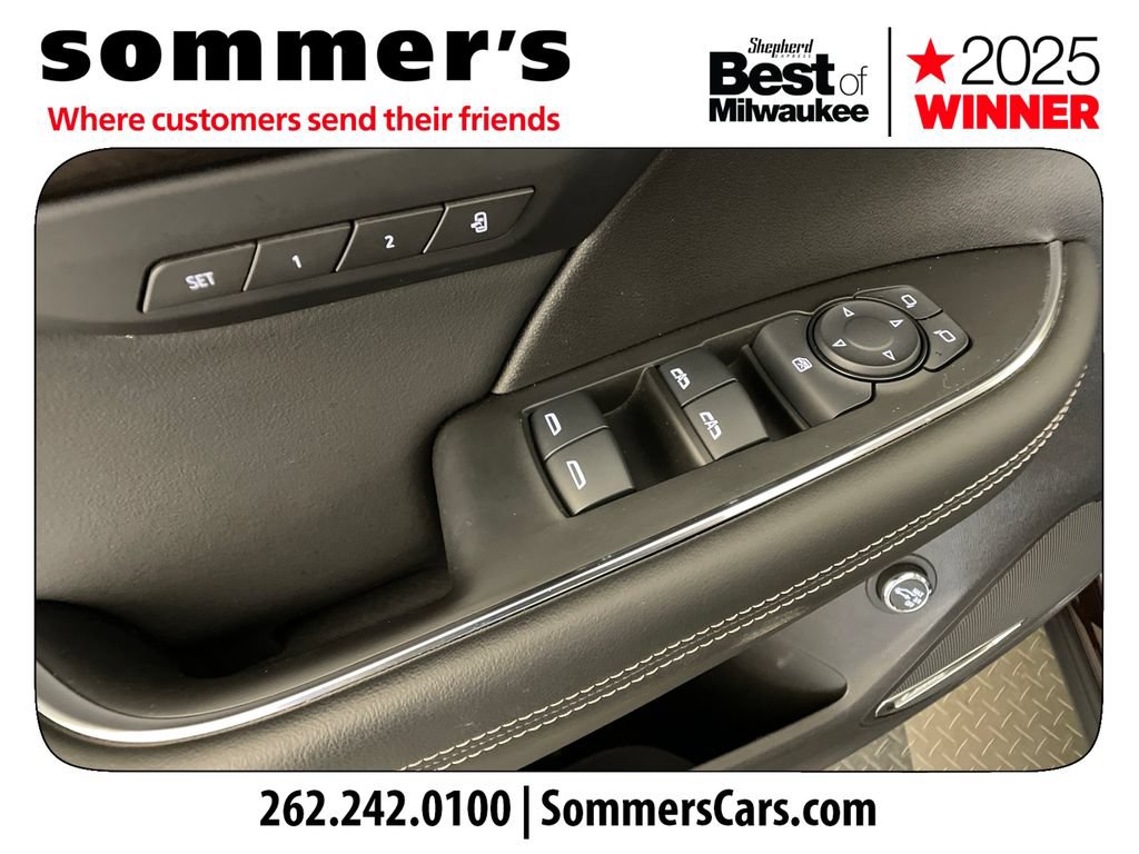 Used 2022 Buick Envision Avenir w/ Technology Package II AWD/4WD image 11