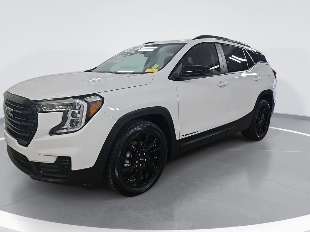 Certified 2023 GMC Terrain SLE w/ Driver Convenience Package image 9