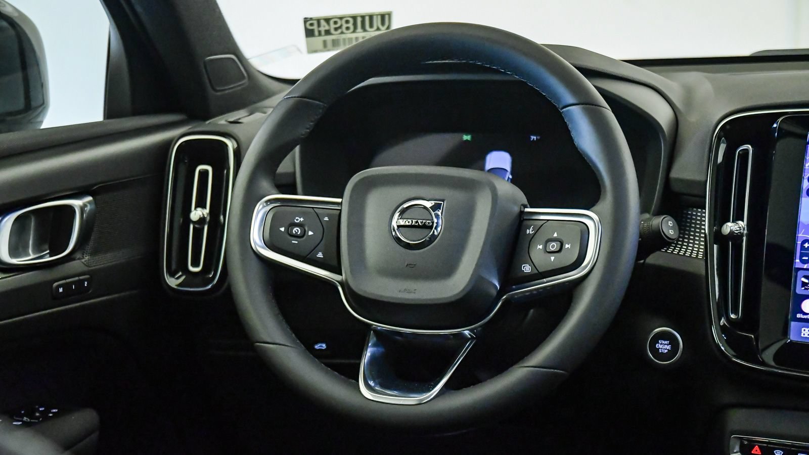 Certified 2023 Volvo XC40 B5 Plus w/ Protection Package Premier AWD/4WD image 13