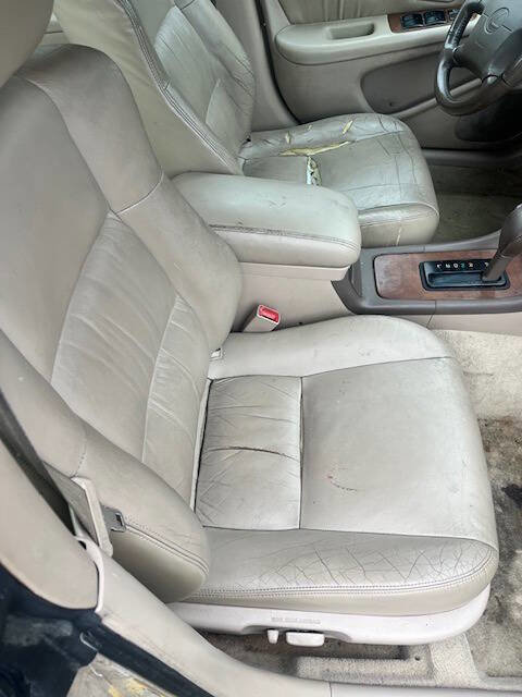 Used 2000 Lexus ES 330 FWD image 4