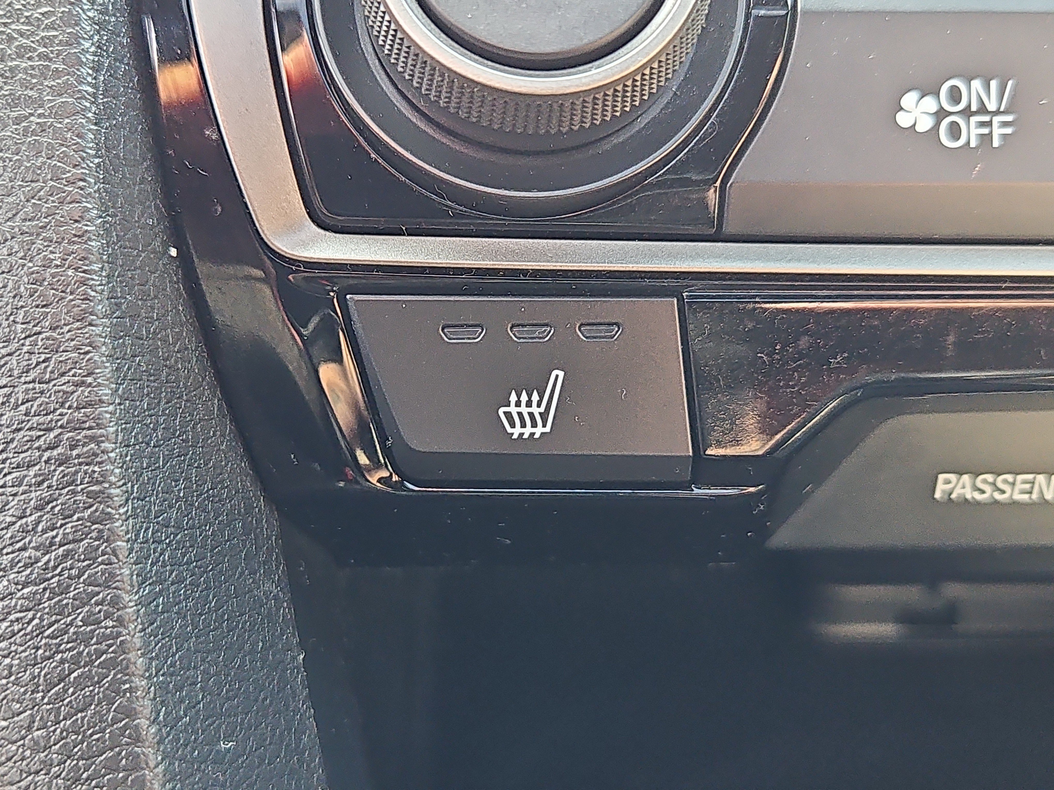 Used 2019 Honda Civic EX image 11