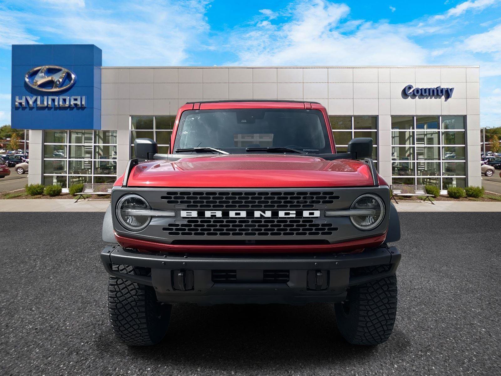 Used 2024 Ford Bronco Badlands w/ Sasquatch Package image 2