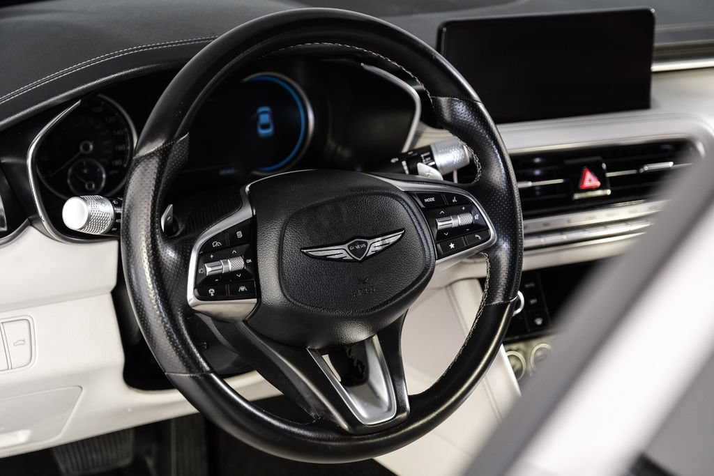 Used 2024 Genesis G70 2.5T RWD image 14