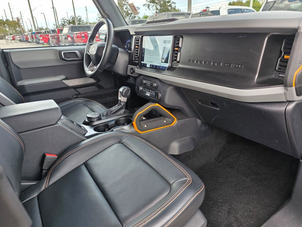Used 2022 Ford Bronco Badlands image 9