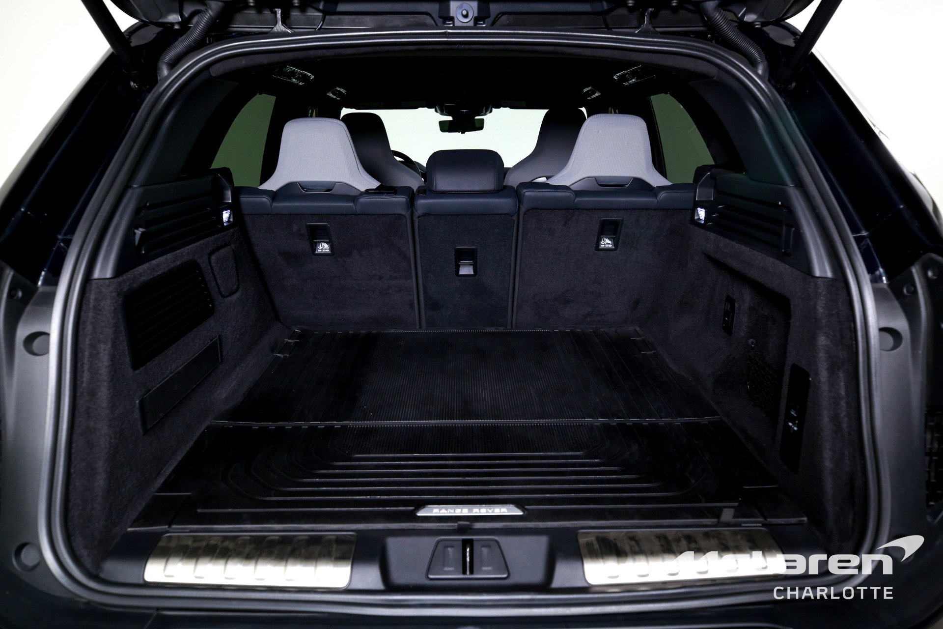 Used 2025 Land Rover Range Rover Sport SV Edition Two image 20