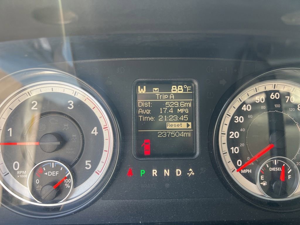 Used 2016 RAM 2500 Tradesman w/ Chrome Appearance Group image 13