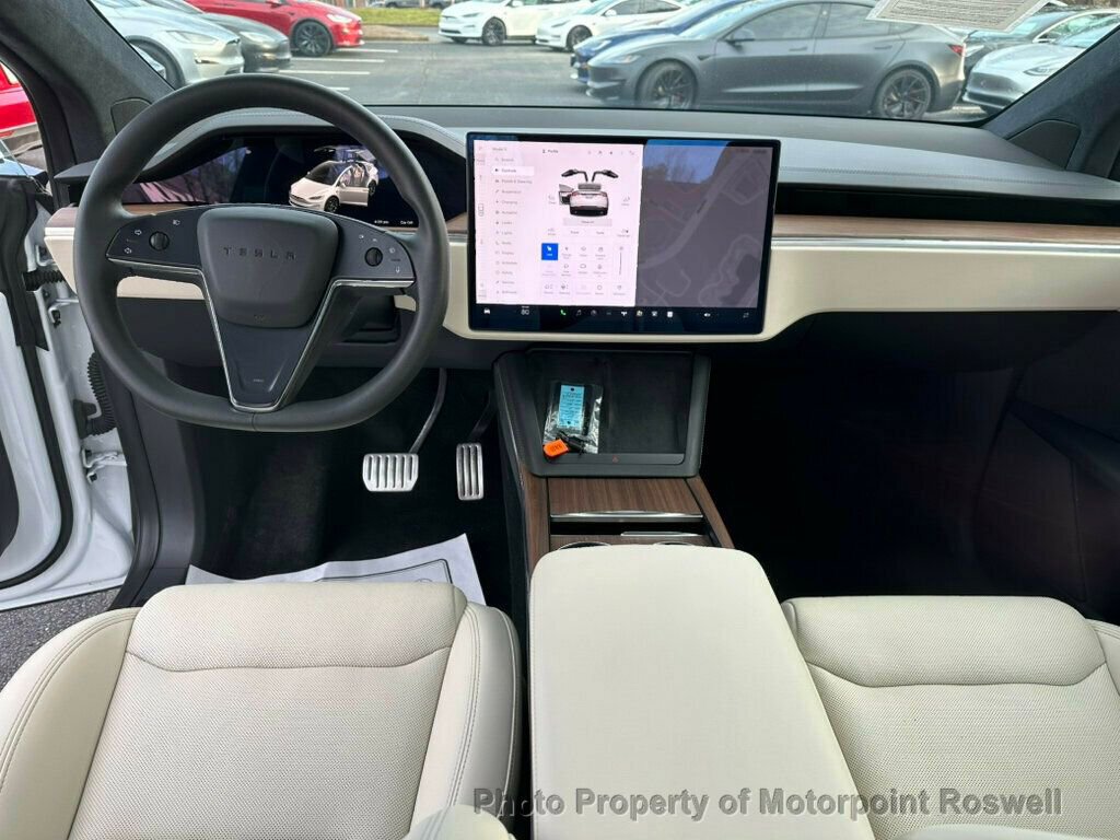 Used 2024 Tesla Model X image 23