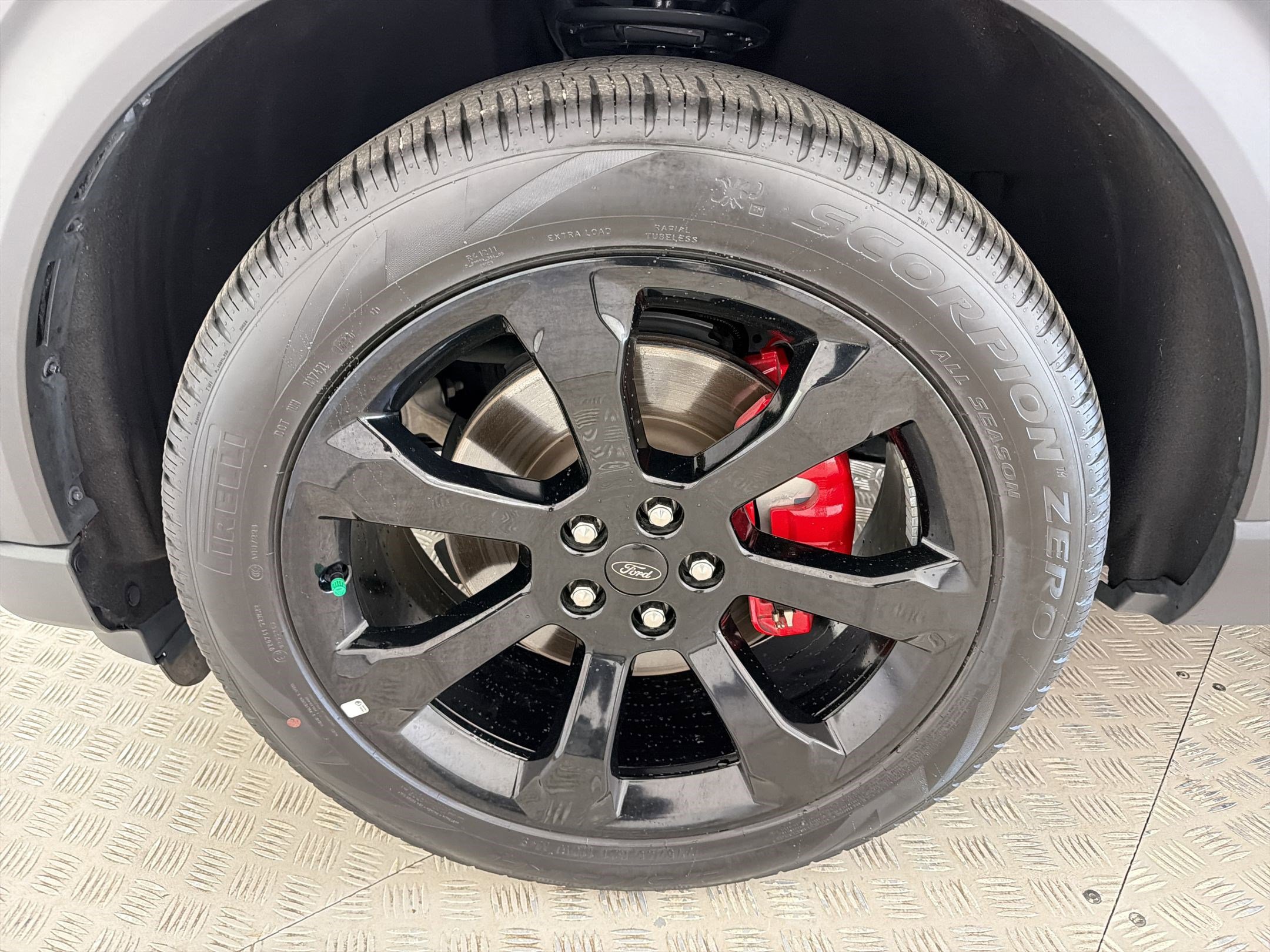 Used 2023 Ford Explorer ST w/ Equipment Group 401A image 11