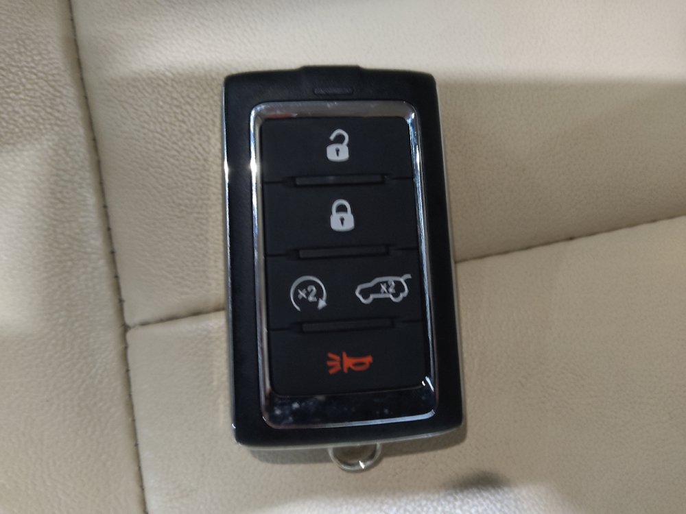 Used 2022 Jeep Grand Cherokee Limited AWD/4WD image 32