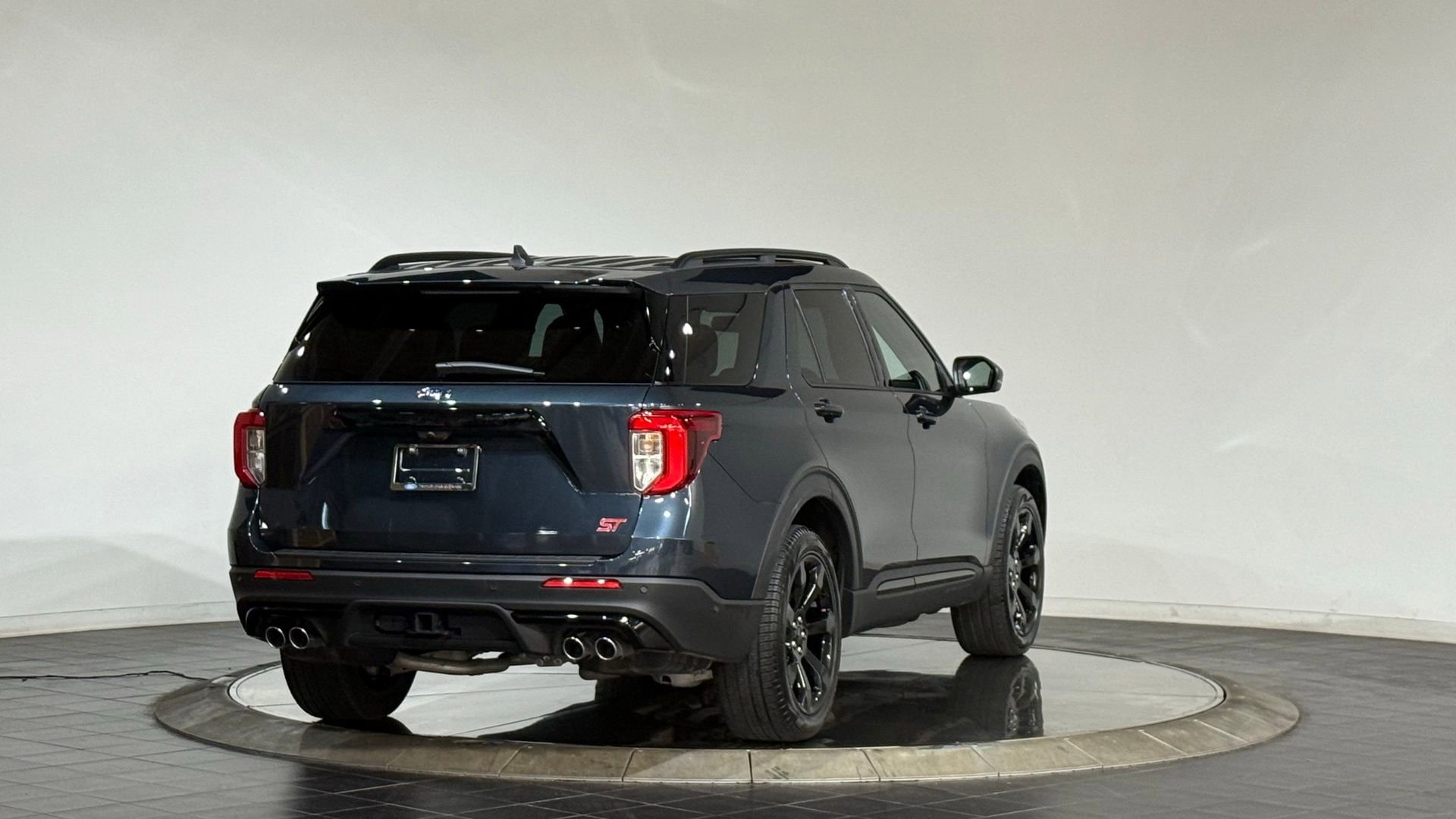 Used 2023 Ford Explorer ST w/ Equipment Group 401A image 10