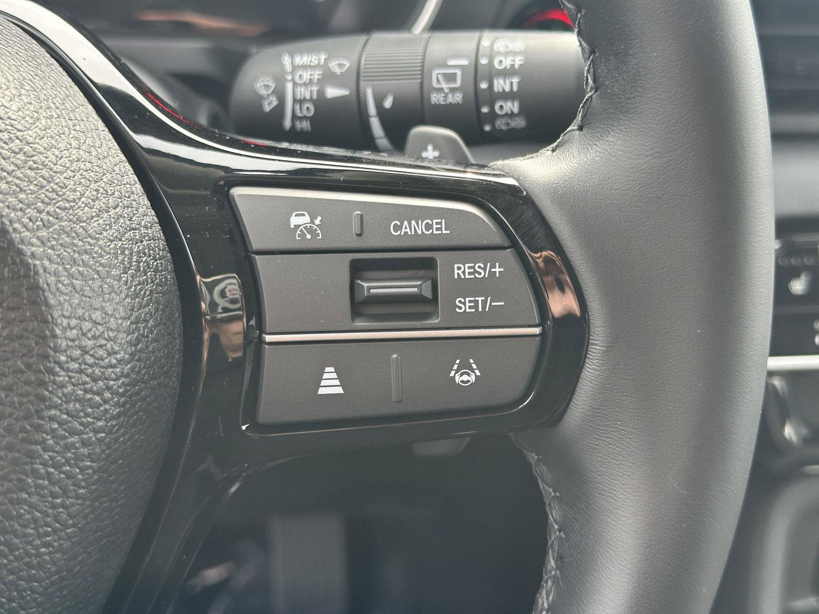 New 2025 Honda Pilot Touring image 16