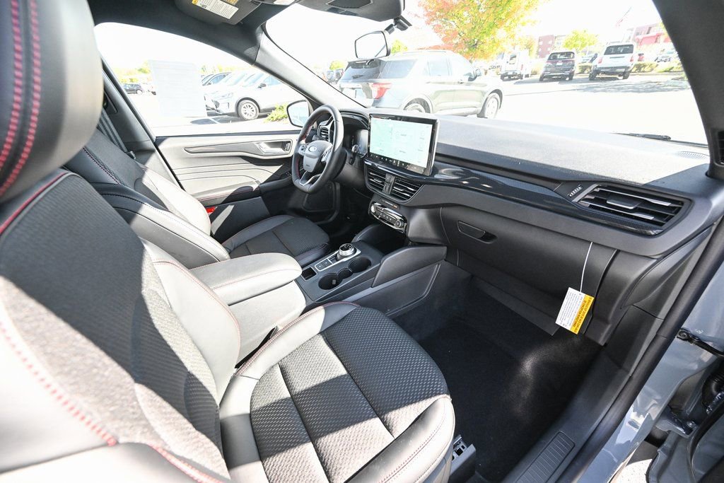 New 2026 Ford Escape ST-Line Select w/ Equipment Group 401A image 21