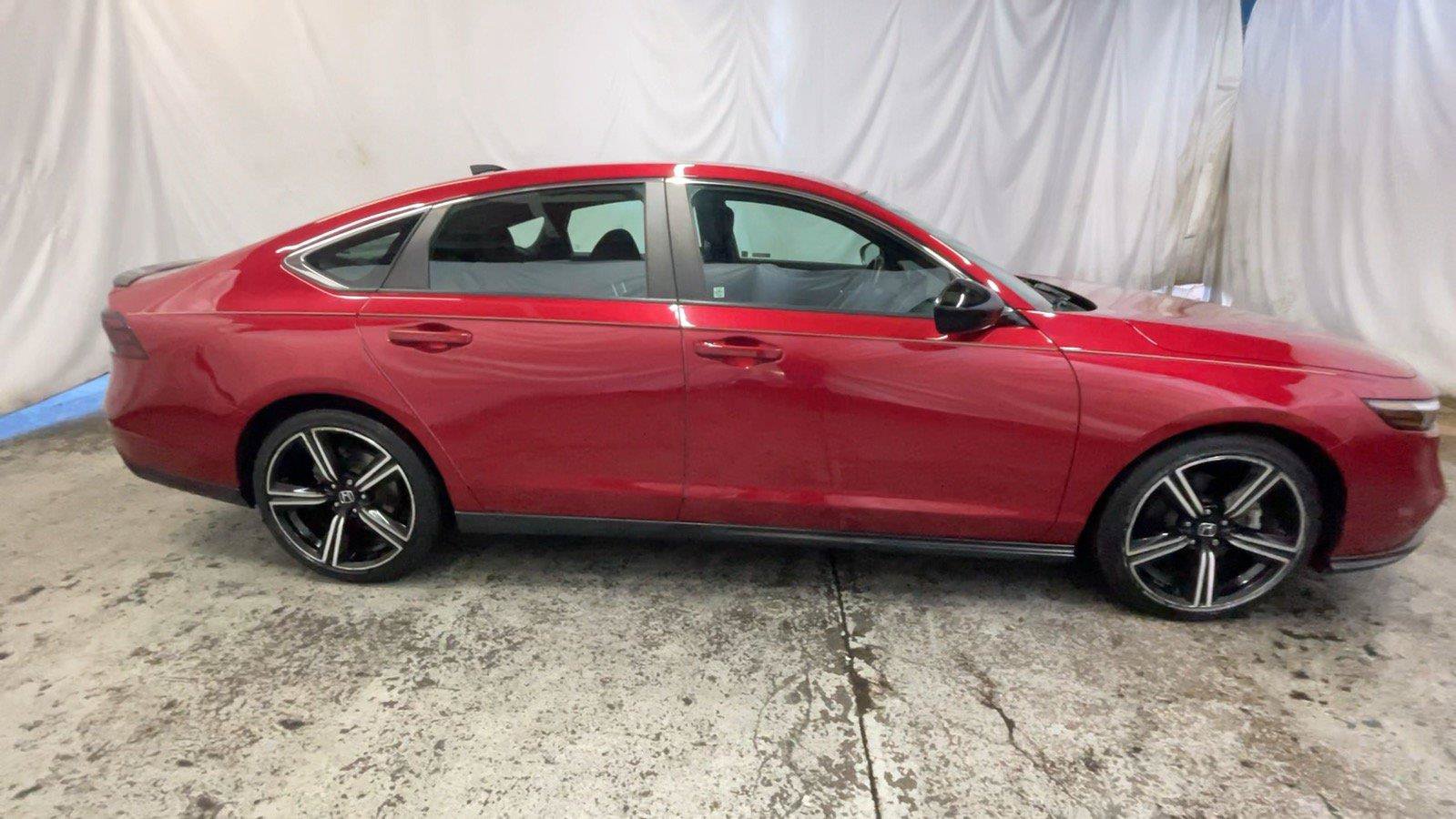 Used 2023 Honda Accord Sport image 5