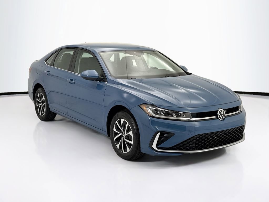 Used 2025 Volkswagen Jetta S image 3