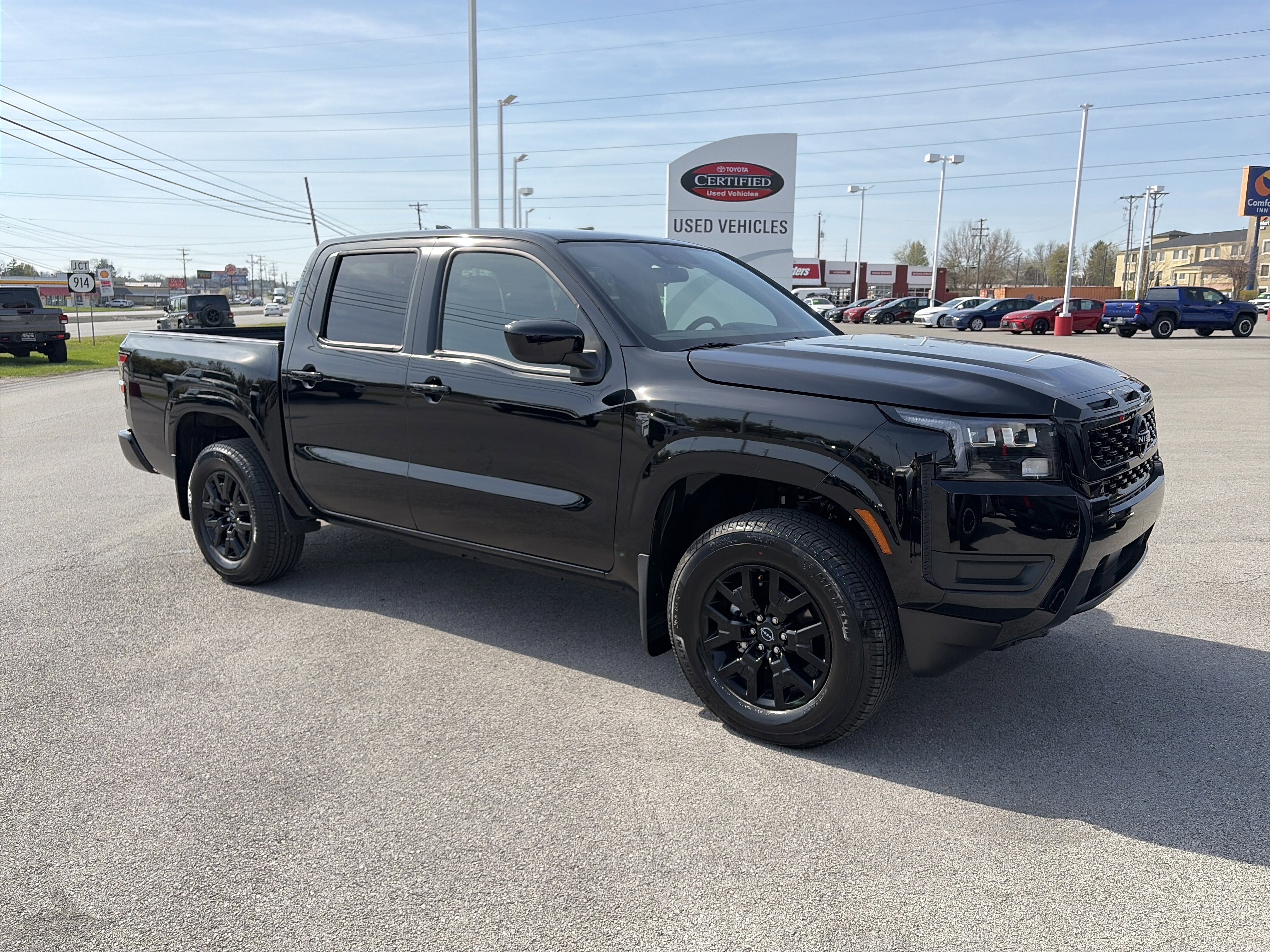 Used 2026 Nissan Frontier SV w/ All-Weather Content Package image 8