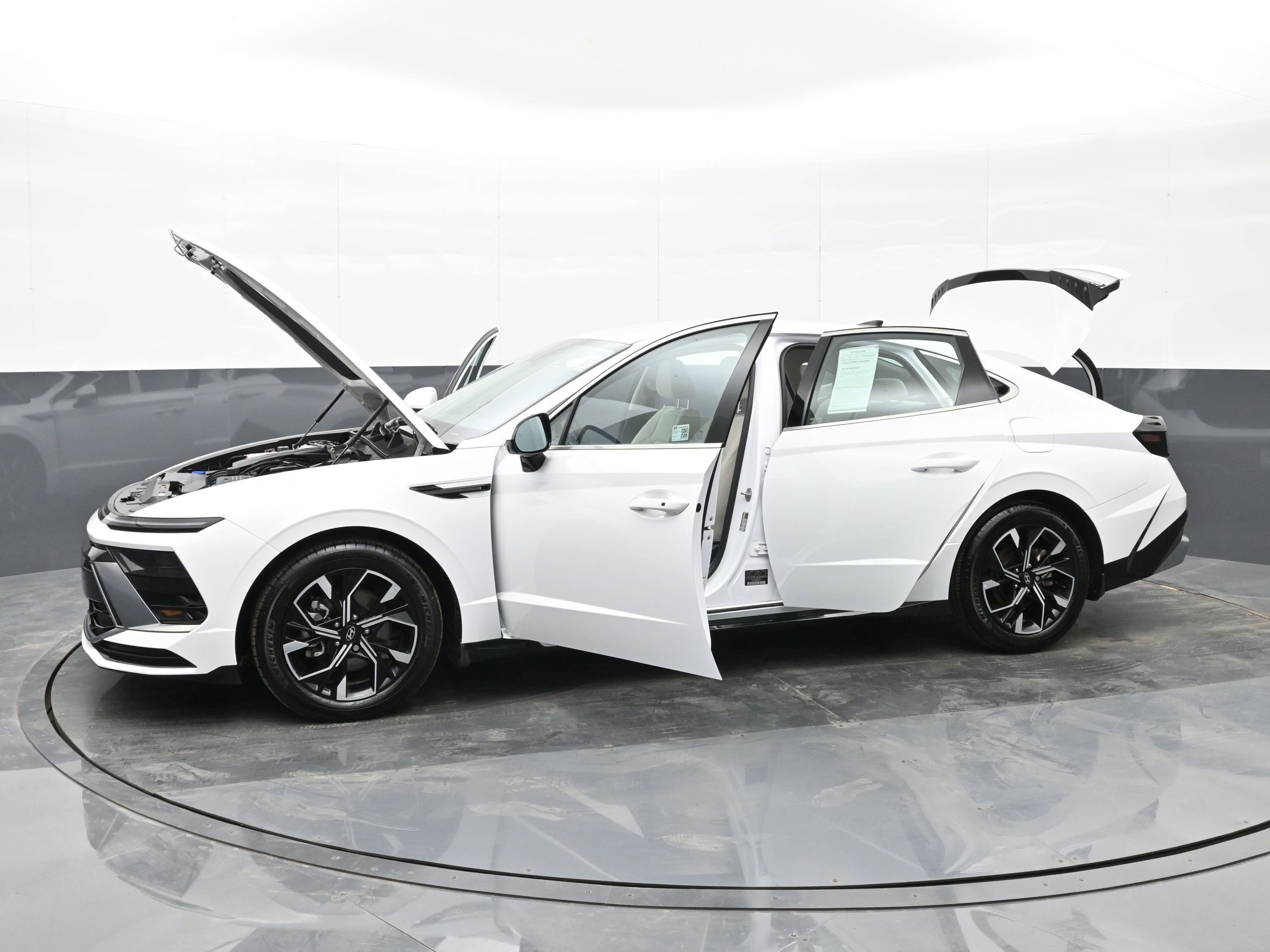 Certified 2025 Hyundai Sonata SEL image 49