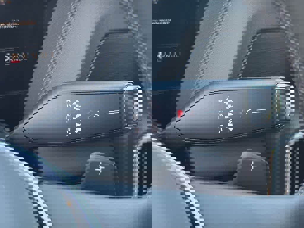 Used 2025 GMC Yukon Denali image 15