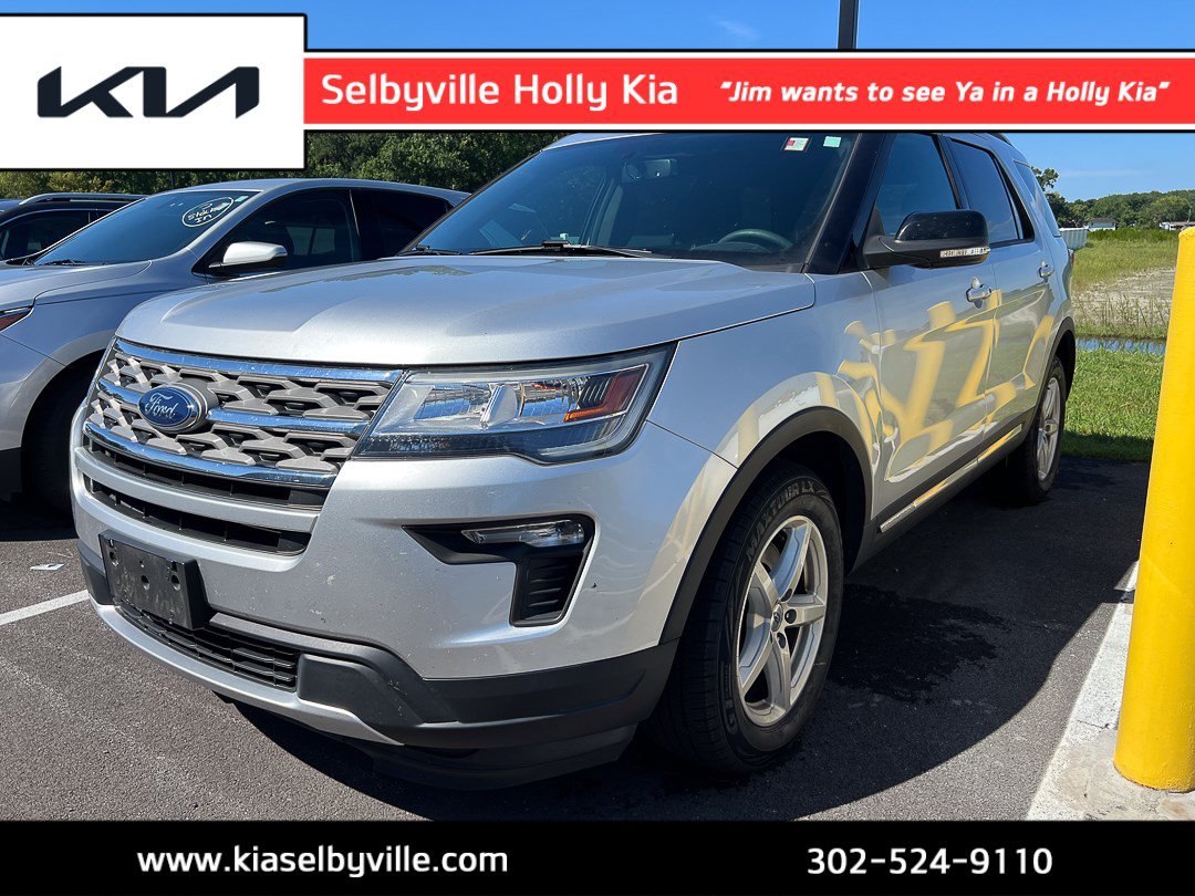 Used 2018 Ford Explorer XLT w/ Equipment Group 201A FWD image 1