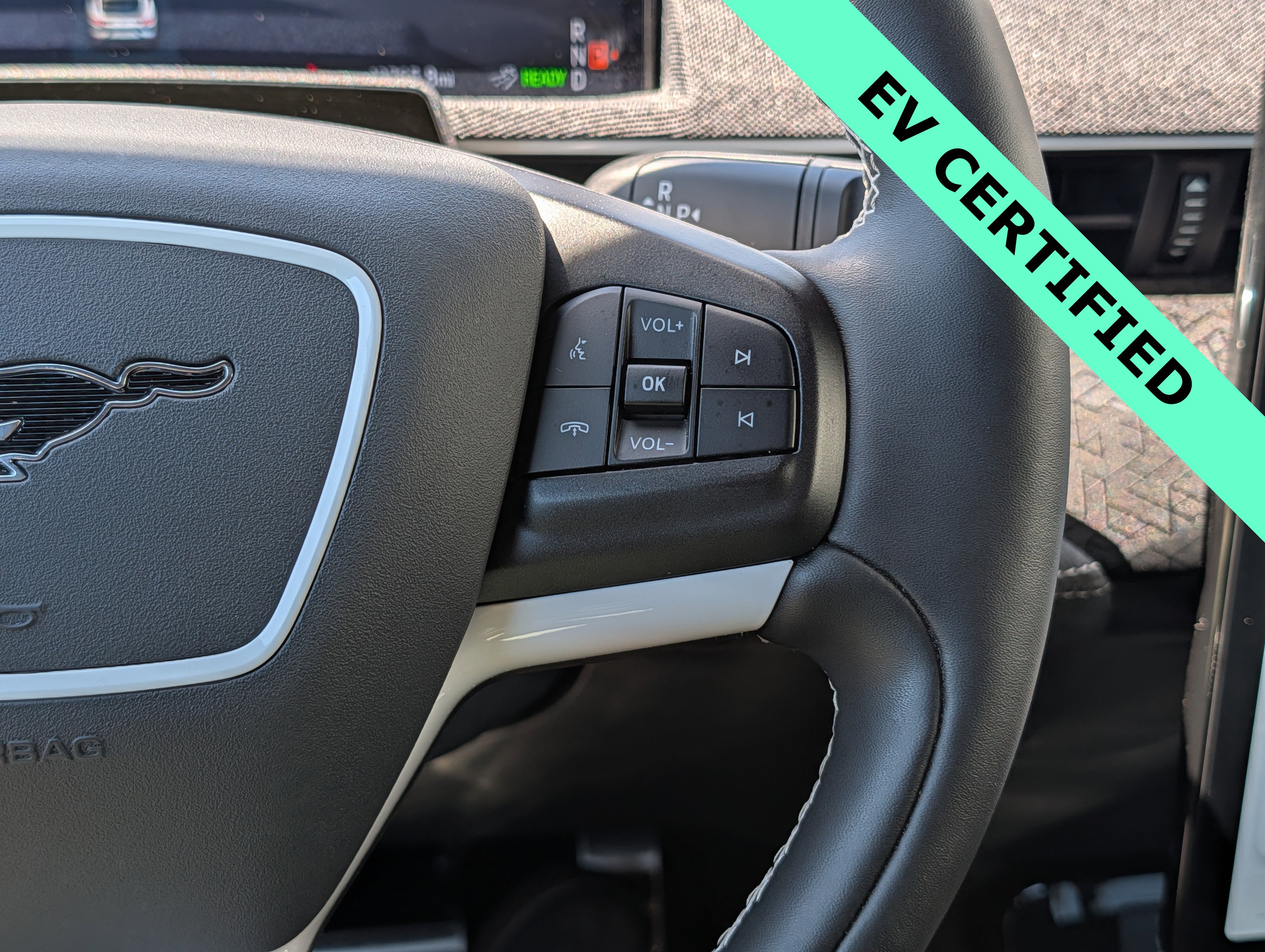 Used 2025 Ford Mustang Mach-E GT AWD/4WD image 27