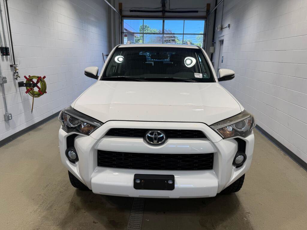 Used 2016 Toyota 4Runner SR5 Premium RWD image 6