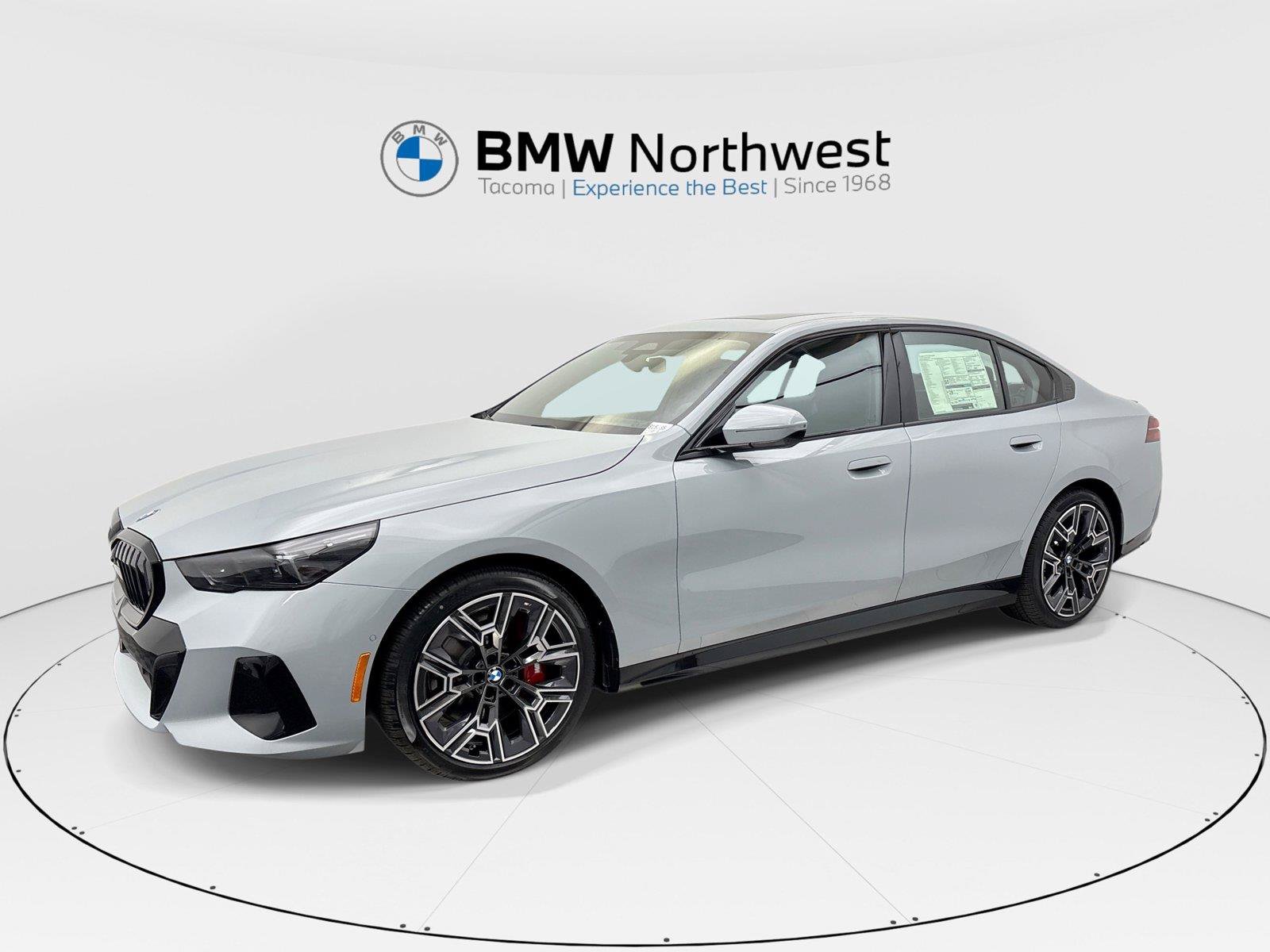 New 2027 BMW 540i xDrive w/ M Sport Package AWD/4WD image 1