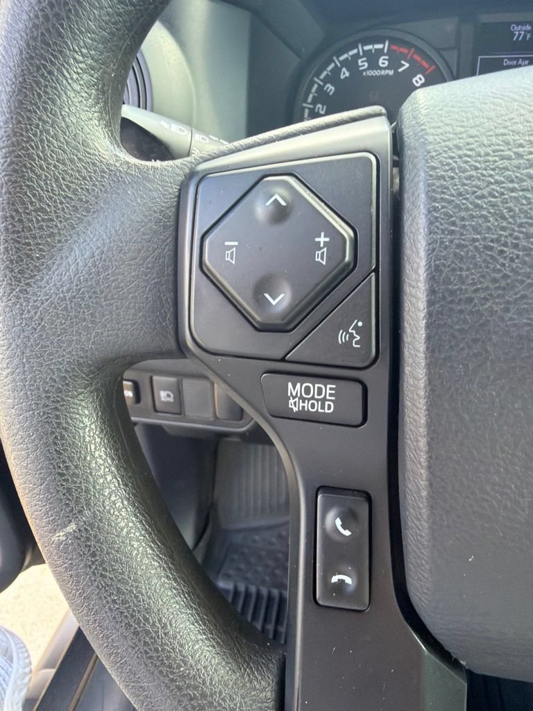 Used 2020 Toyota Tacoma SR AWD/4WD image 19