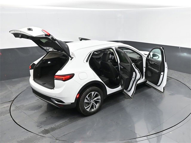 Used 2023 Buick Envision Essence image 27