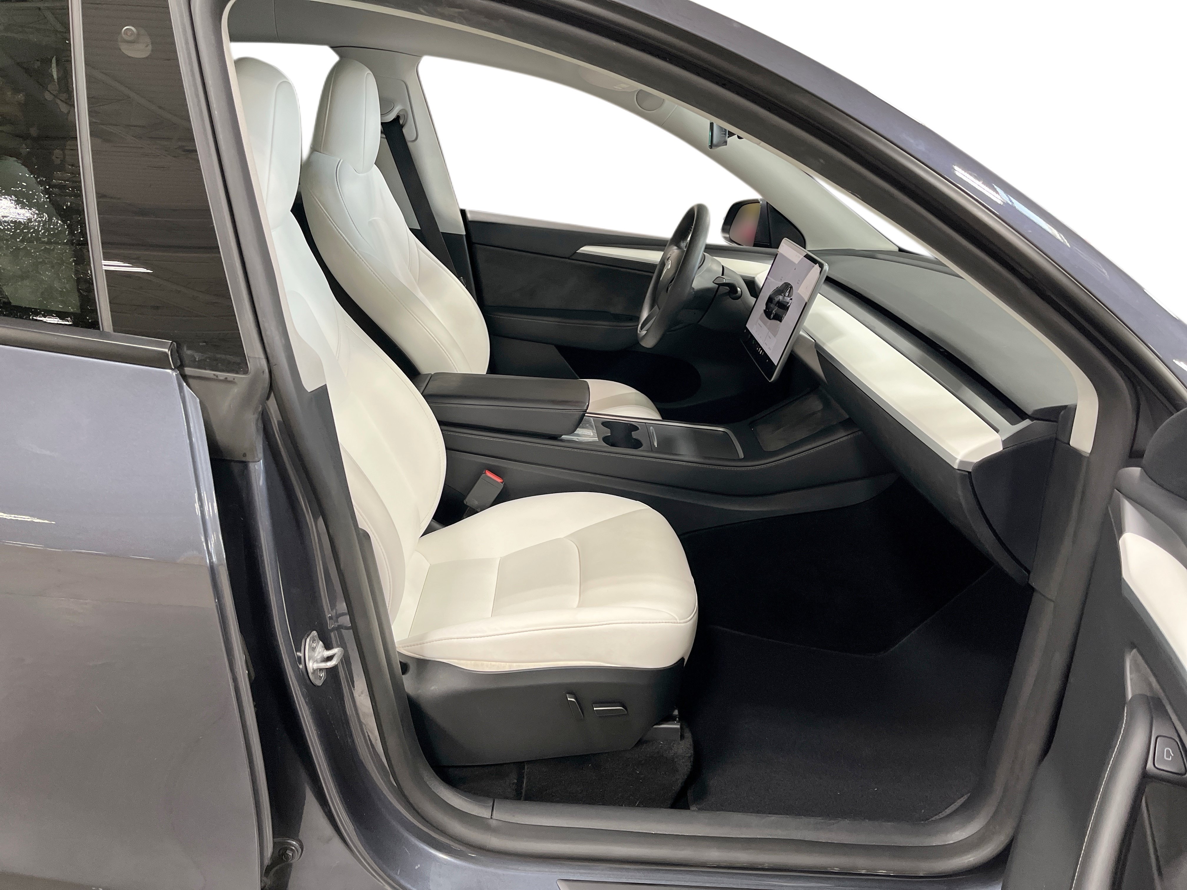 Used 2023 Tesla Model Y Long Range AWD/4WD image 13