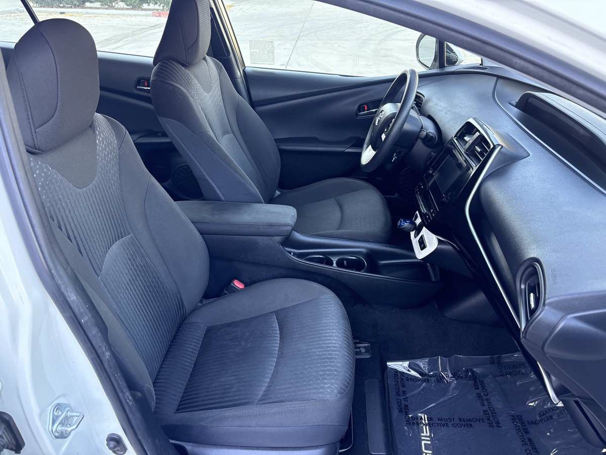 Used 2018 Toyota Prius Two w/ Prius Two Safety Plus Package FWD image 16