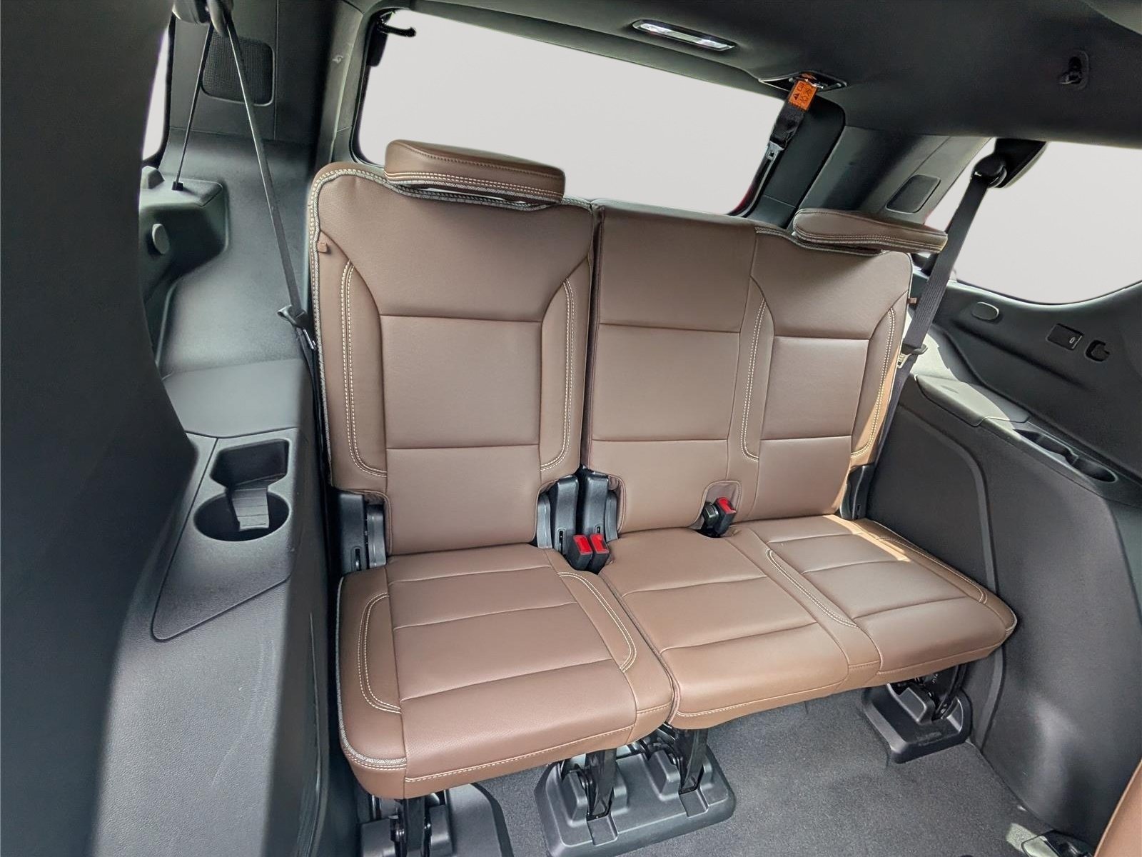 Used 2023 Chevrolet Tahoe High Country w/ Advanced Technology Package AWD/4WD image 15