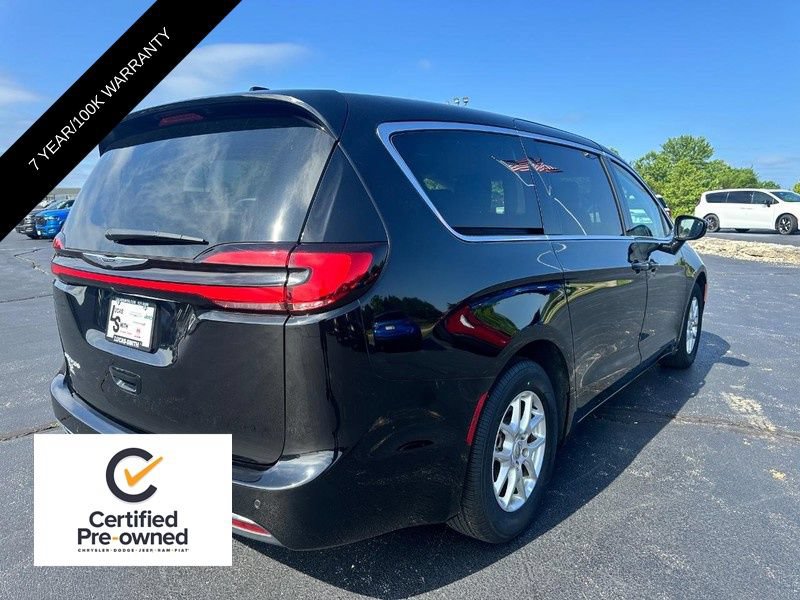 Certified 2024 Chrysler Pacifica Touring-L FWD image 3