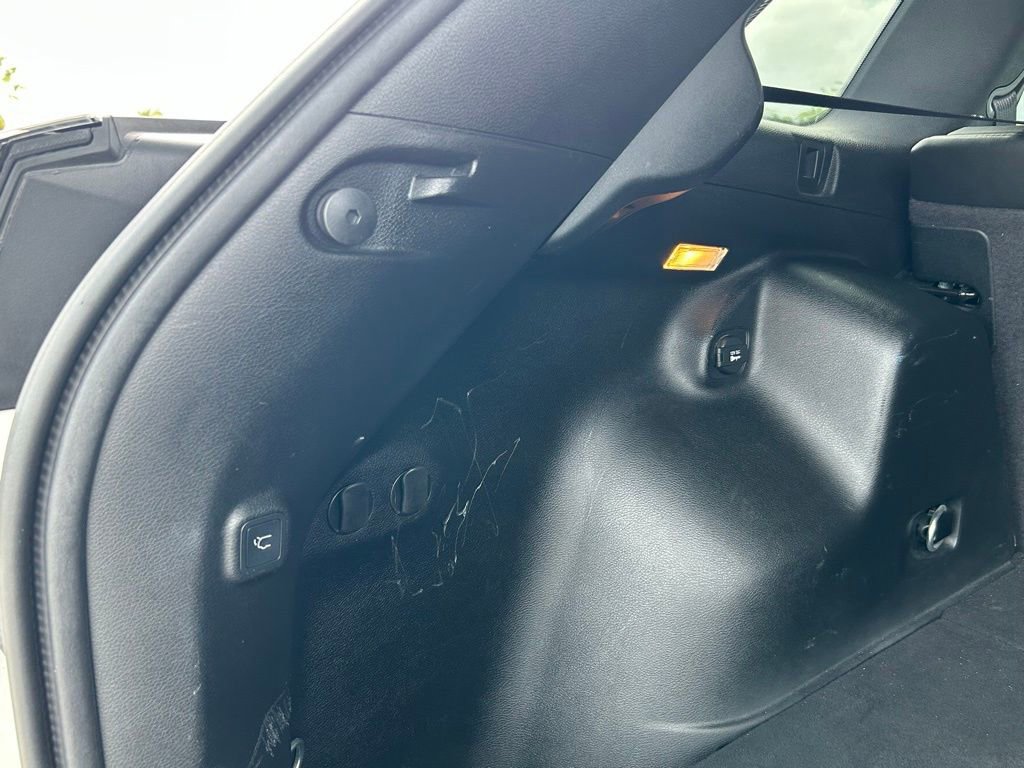 Certified 2019 Jeep Cherokee Limited image 42