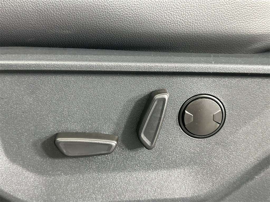 New 2025 Ford F150 Lariat image 21