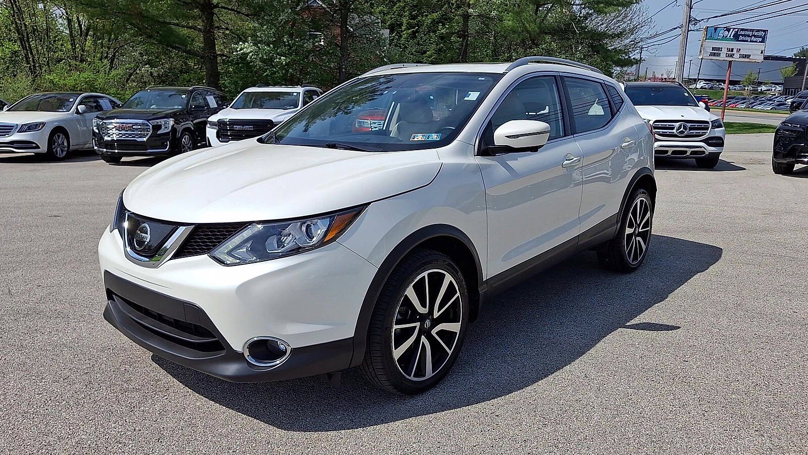 Used 2019 Nissan Rogue Sport SL w/ Premium Package AWD/4WD image 4