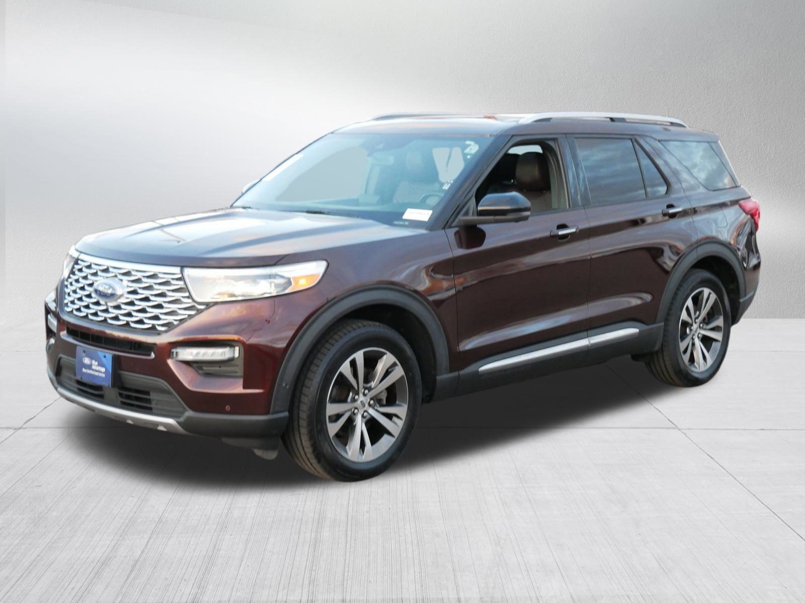Certified 2020 Ford Explorer Platinum w/ Premium Technology Package image 3