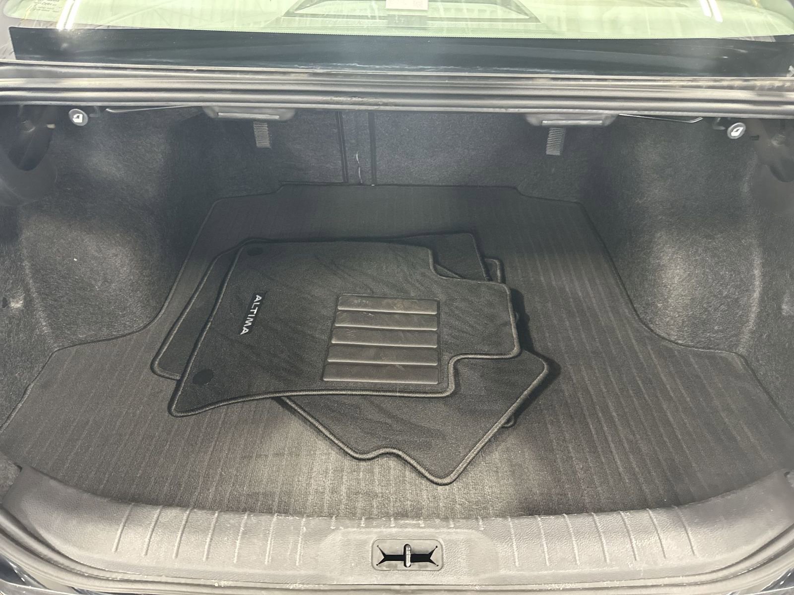 Certified 2019 Nissan Altima 2.5 Platinum AWD/4WD image 40