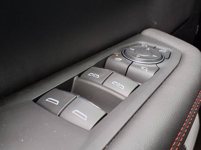 New 2026 GMC Yukon XL AT4 Ultimate w/ LPO, Floor Liner Package AWD/4WD image 17