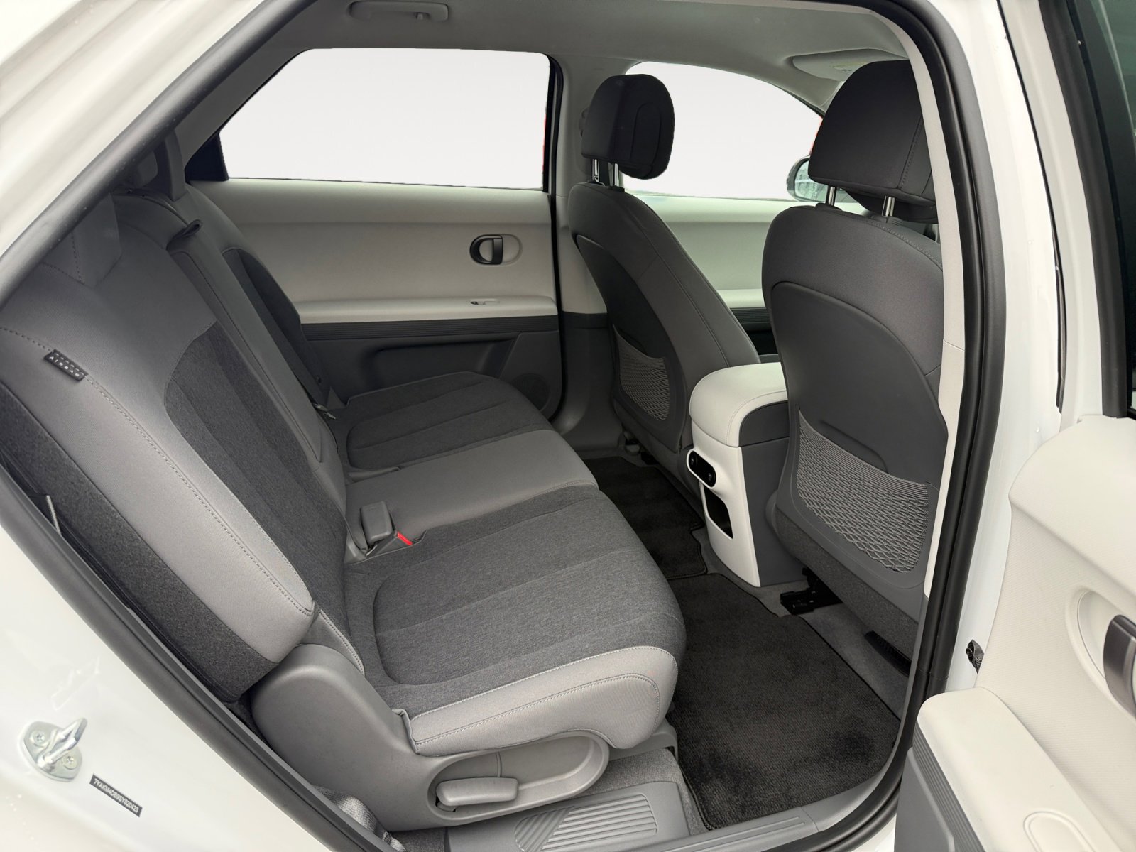 Certified 2025 Hyundai Ioniq 5 SE image 18