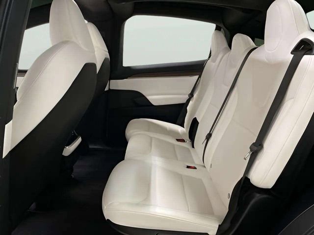 Used 2022 Tesla Model X image 72