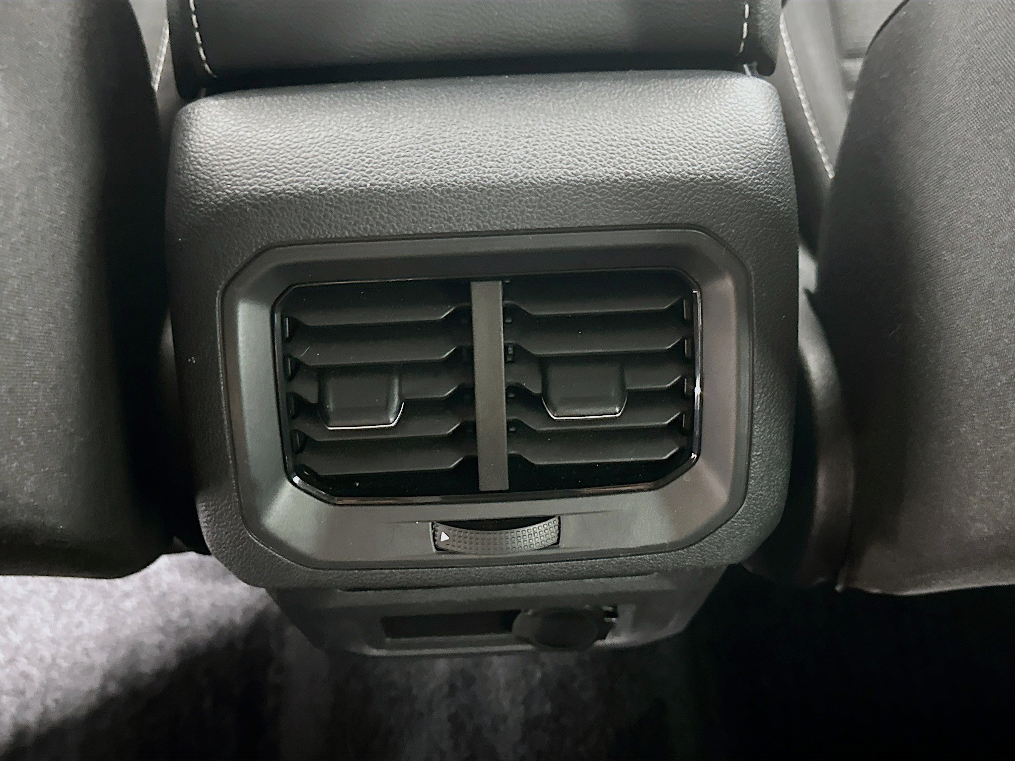 Used 2024 Volkswagen Tiguan S image 26