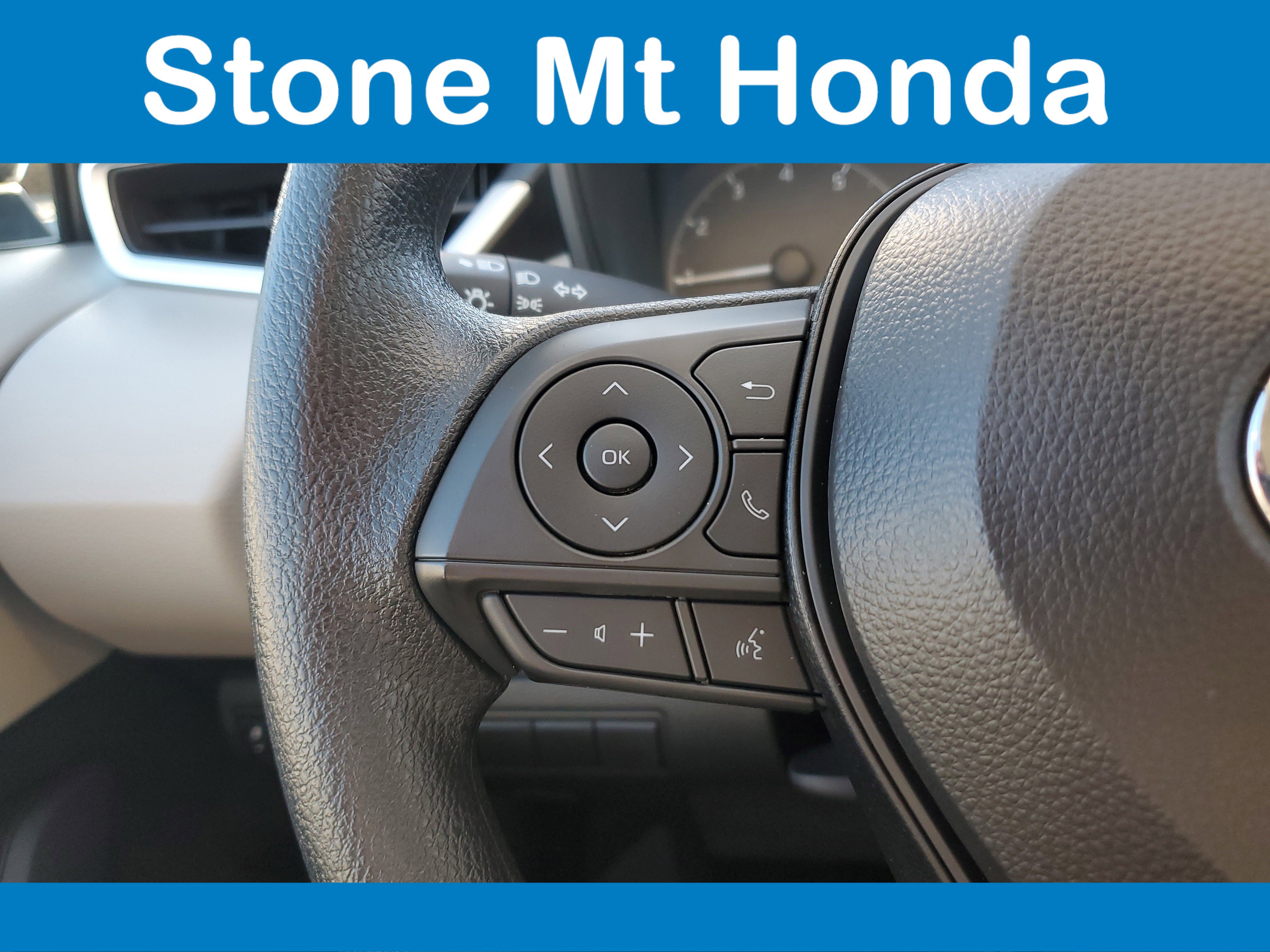 Used 2025 Toyota Corolla LE image 19