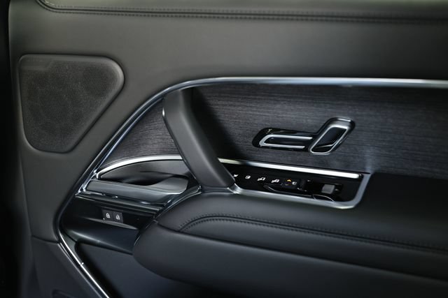 New 2026 Land Rover Range Rover SE AWD/4WD image 32